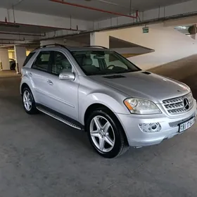 Mercedes-Benz ML350 2006