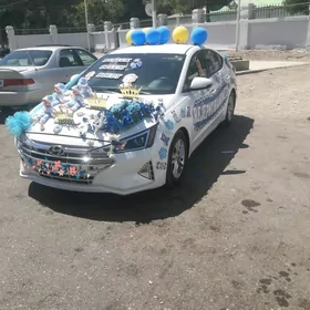 Hyundai Elantra 2020