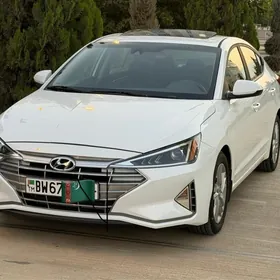 Hyundai Elantra 2020