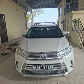 Toyota Highlander 2019