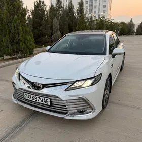 Toyota Camry 2020