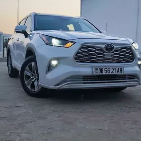 Toyota Highlander 2020