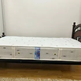 Krowat/Кровать