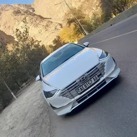 Hyundai Sonata 2021