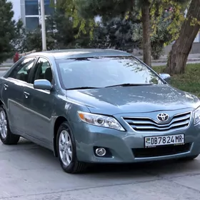Toyota Camry 2011