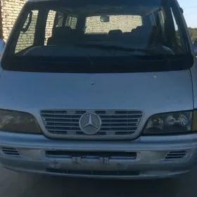 Mercedes-Benz Sprinter 1999