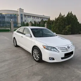 Toyota Camry 2010