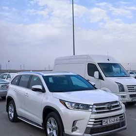 Toyota Highlander 2019