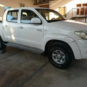 Toyota Hilux 2011