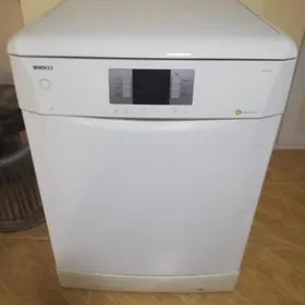 Посудомойечная машина BEKO
