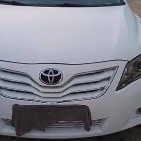 Toyota Camry 2010