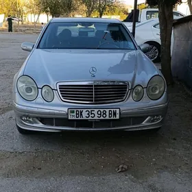 Mercedes-Benz E320 2003