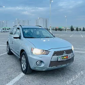 Mitsubishi Outlander 2010