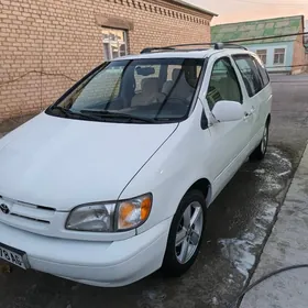 Toyota Sienna 2000