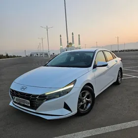 Hyundai Elantra 2021