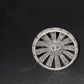 серебряное кольцо