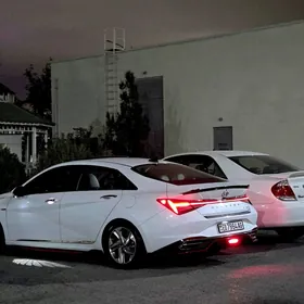 Hyundai Elantra 2021