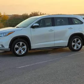 Toyota Highlander 2015