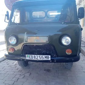 UAZ Profi 1987