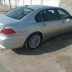 BMW 745 2004