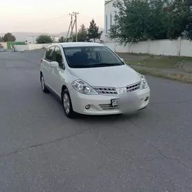 Nissan Tiida 2008