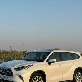 Toyota Highlander 2020