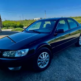 Toyota Camry 2001
