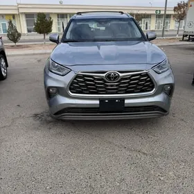 Toyota Highlander 2022