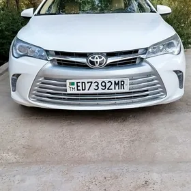 Toyota Camry 2015