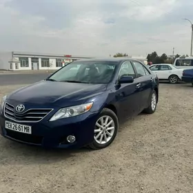 Toyota Camry 2011
