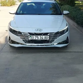 Hyundai Elantra 2021