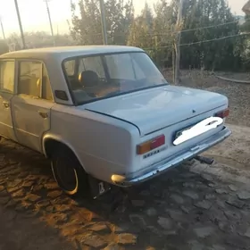 Lada 2104 1985