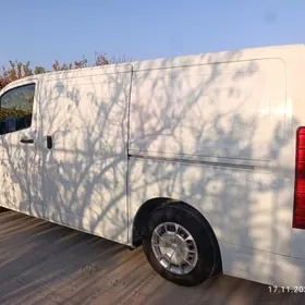 Toyota Hiace 2021