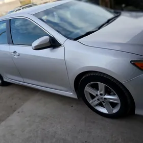 Toyota Camry 2013