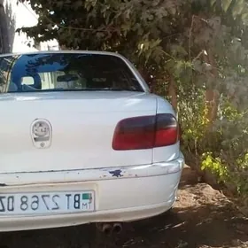 Opel Omega 1998
