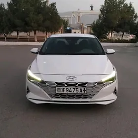 Hyundai Elantra 2020