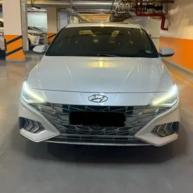 Hyundai Elantra 2021