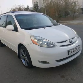 Toyota Sienna 2009