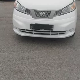 Nissan NV200 2020
