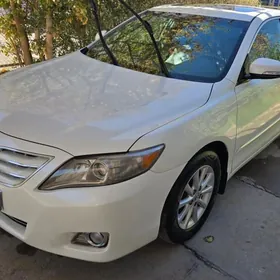 Toyota Camry 2011