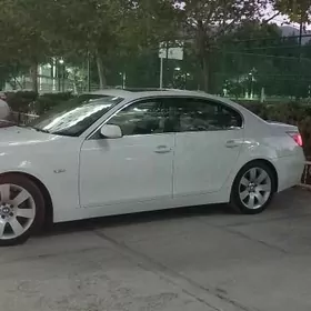 BMW E60 2004