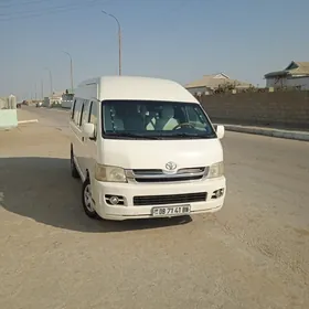 Toyota Hiace 2009