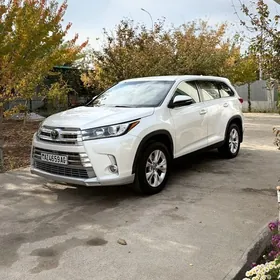 Toyota Highlander 2019