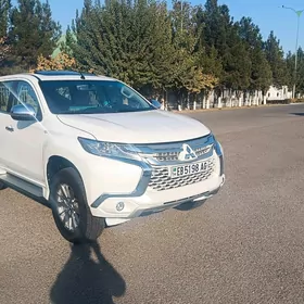 Mitsubishi Montero Sport 2019