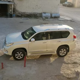 Toyota Land Cruiser Prado 2010