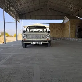 Lada 2104 1980