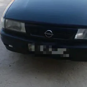 Opel Vectra 1990