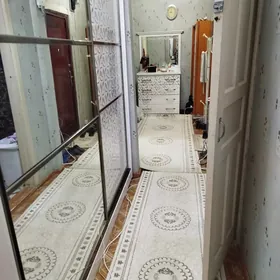 8 мкр Аркачка 1 этаж 3 комнаты