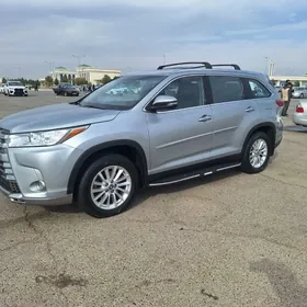 Toyota Highlander 2019