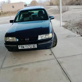 Opel Vectra 1990